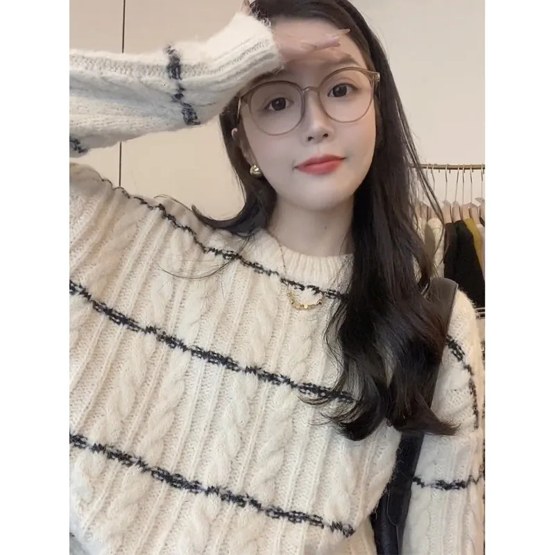 Preppy Style Patchwork Striped Sweater Women Autumn Solid Color Loose All-match Knitwear O-neck Long Sleeve Trend Knitting Tops 250208