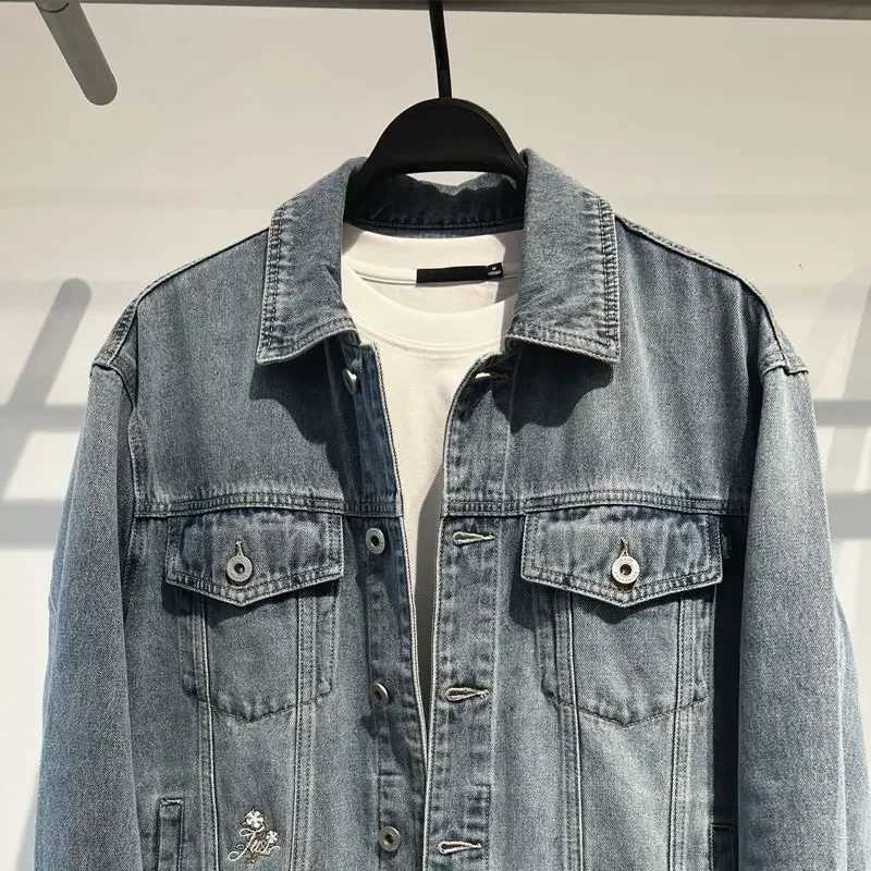Mens Denim Jacket Blue Trendy Designer Male Jean Coats with Embroidery Flower Worn Korean Popular Clothes Elastic High Quality G X250213