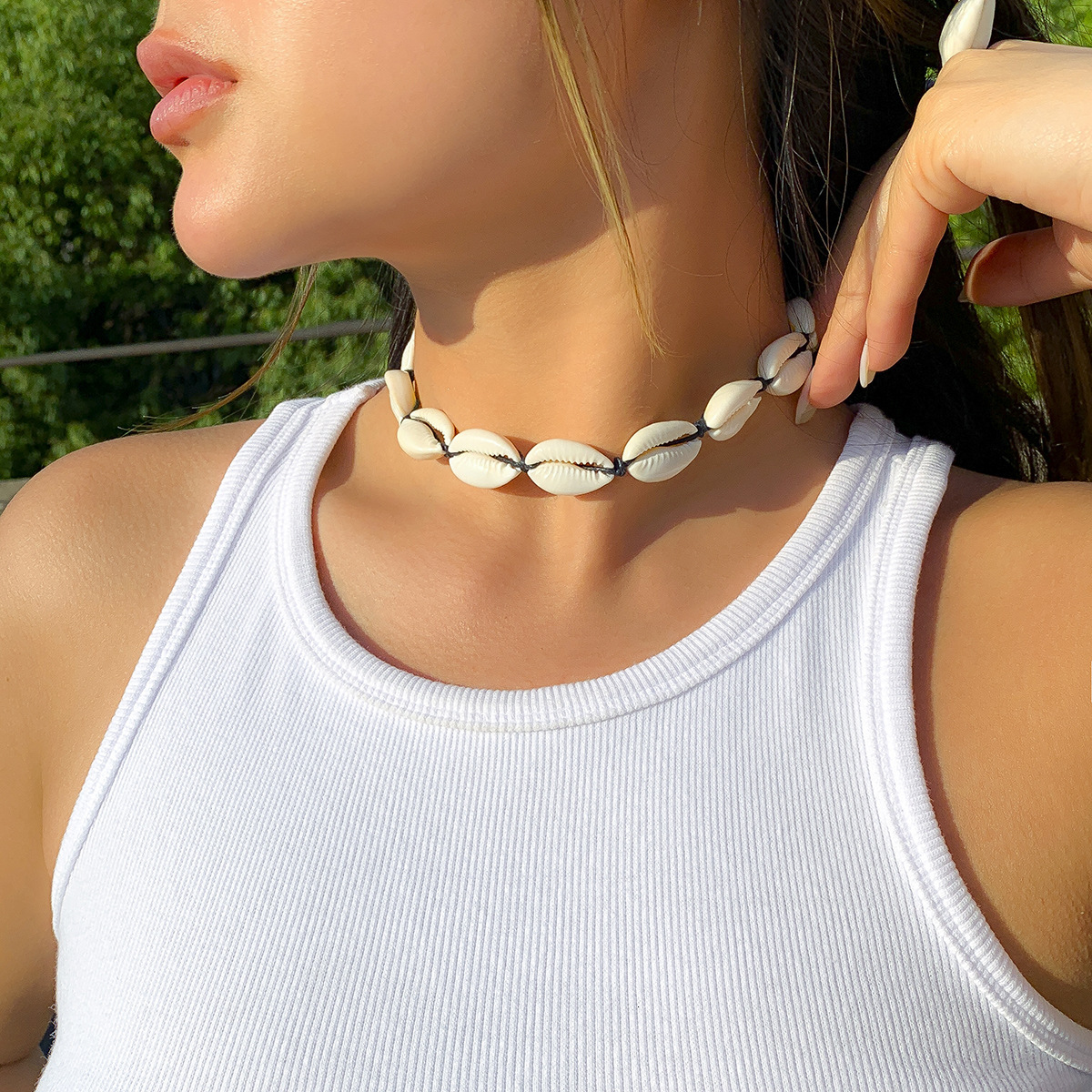 fashion Jewelry ethnic style handmade woven Woman shell for women, fashionable and versatile, simple collarbone chain necklace decoration