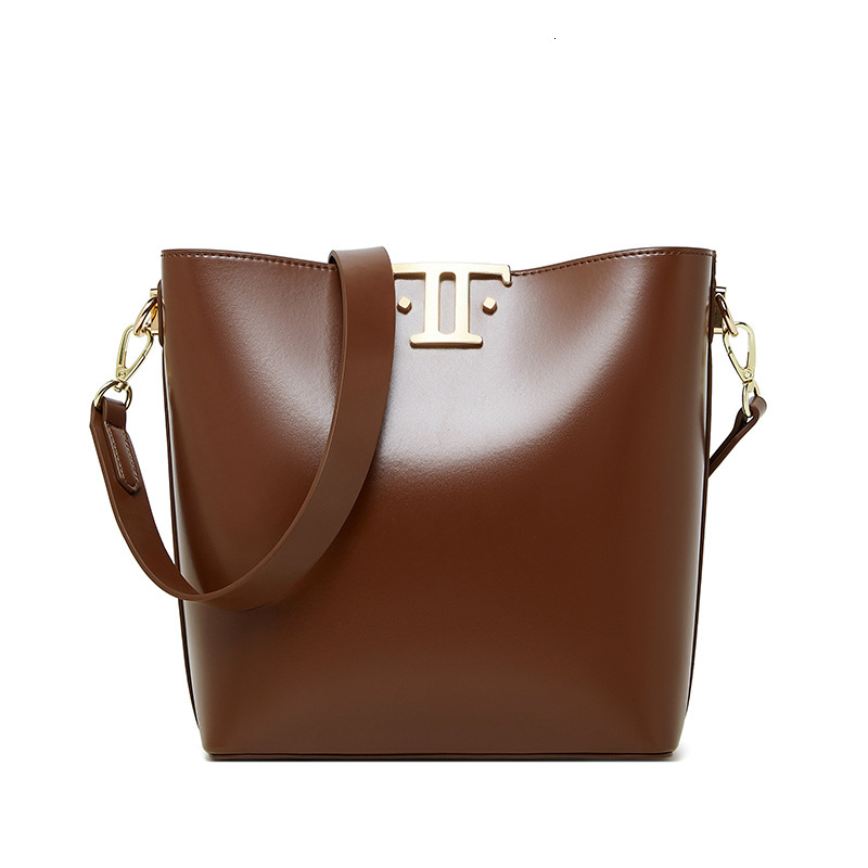 Bag New High-End Large Capacity Commuting Bucket Women's Niche Genuine Leather Armpit Bag, Stylish Single Shoulder Crossbody Bag
