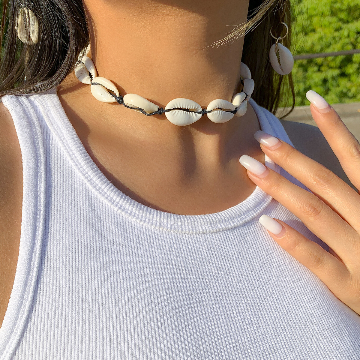 fashion Jewelry ethnic style handmade woven Woman shell for women, fashionable and versatile, simple collarbone chain necklace decoration