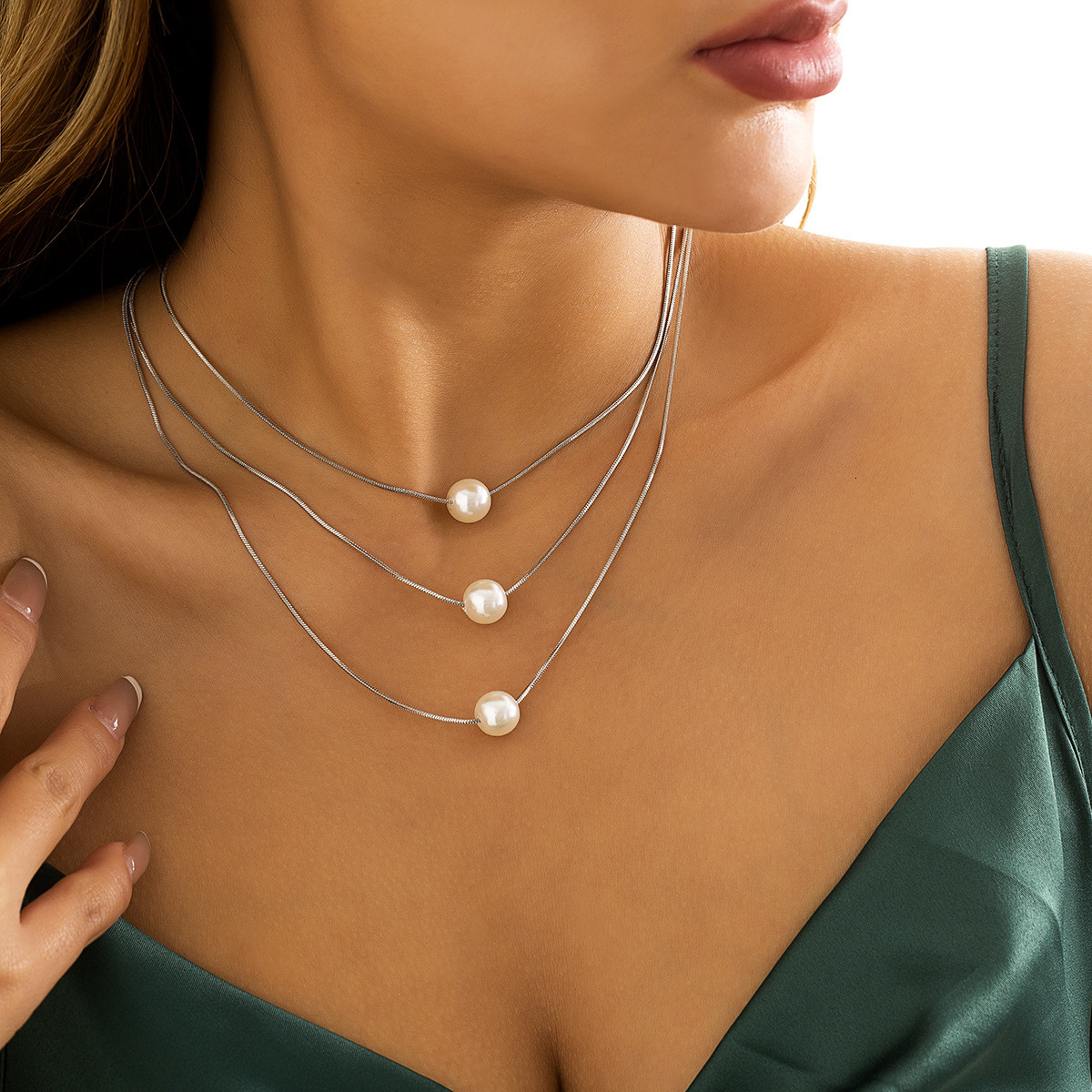 fashion Jewelry French style multi-layer layered imitation pearl pendant with geometric designer thin chain snake bone necklace
