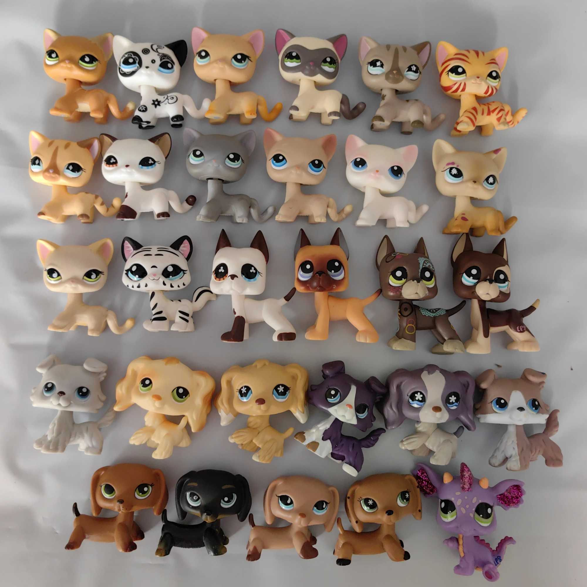 Little Baby pets LPS Cute Short Hair Cats Deer Tortoise Bear Monkey Dolphin Spaniel Dogs Tortoise Figure Toy Gift