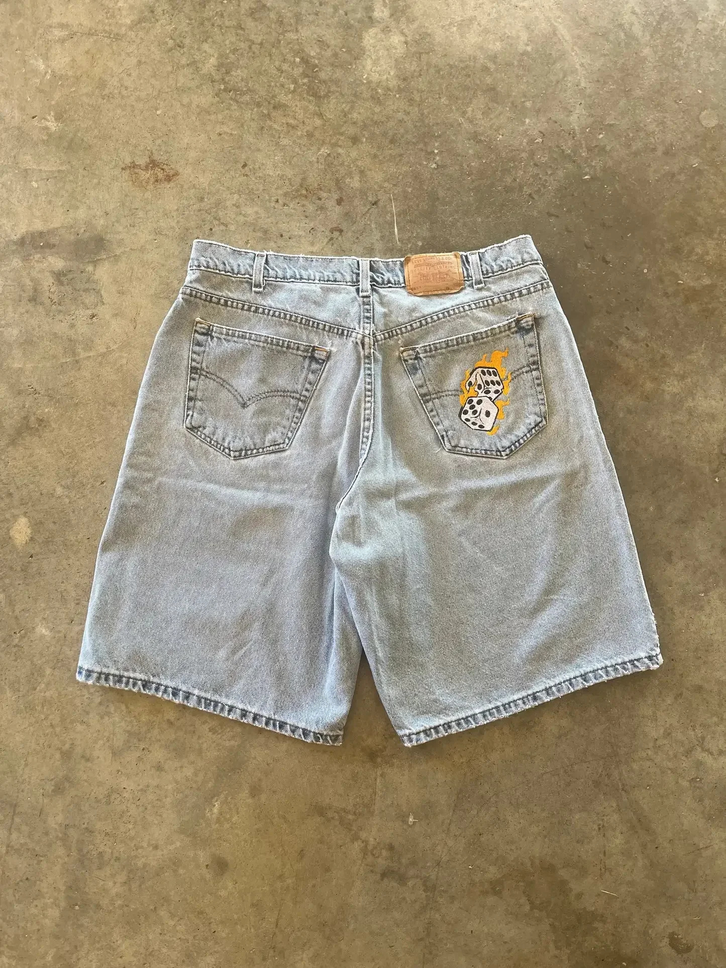 Y2K Fashion Dice Embroidery Pattern Denim Shorts Men Women Summer Street Fitness Shorts Old Washed Casual Shorts 250210