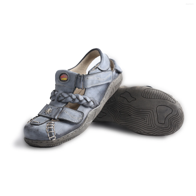 2025 S Fashion Designer Sandals Women S Braided Closed Toe Leather Sandal