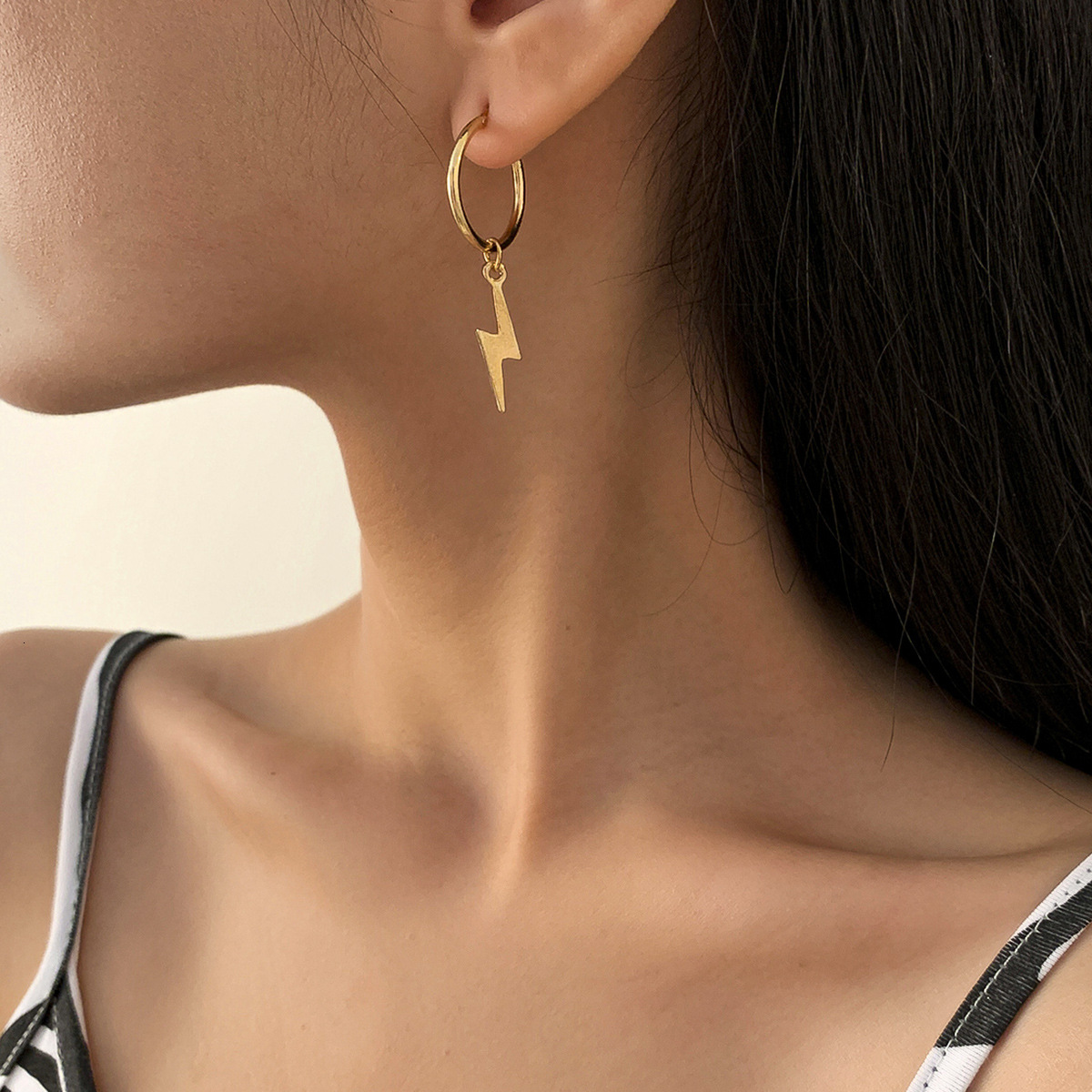 designer Minimalist Lighing Fashion Creative Personality, Trendy Cool, Versatile Alloy Earrings, Woman Jewelry