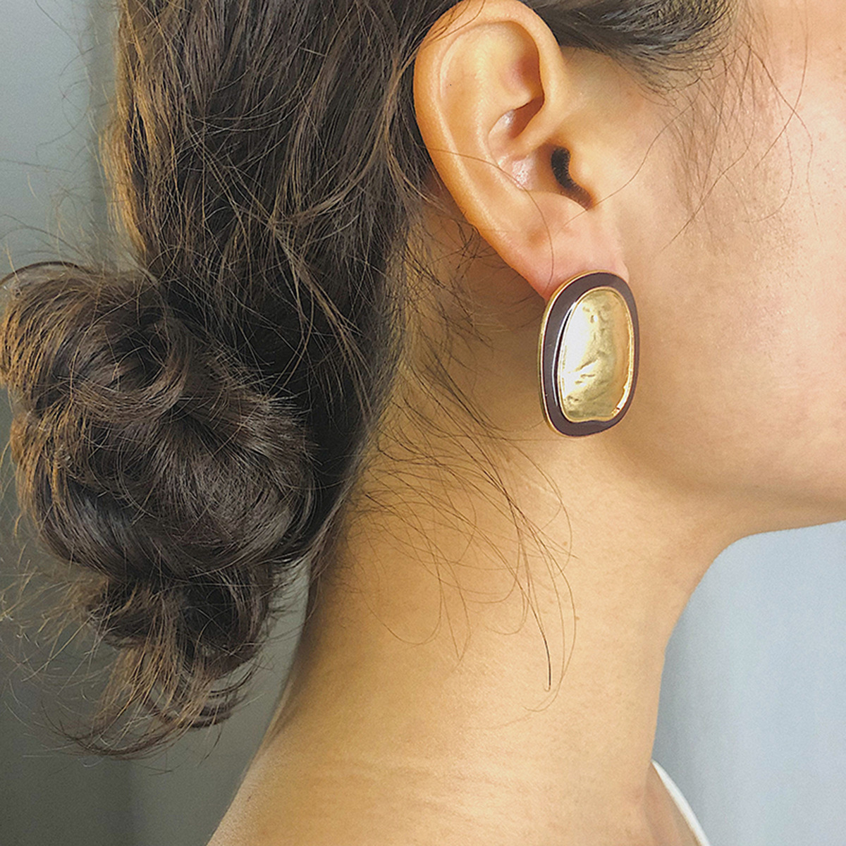 fashion Woman Jewelry pattern matte minimalist punk for women with irregular geometric shapes and contrasting color designer earrings