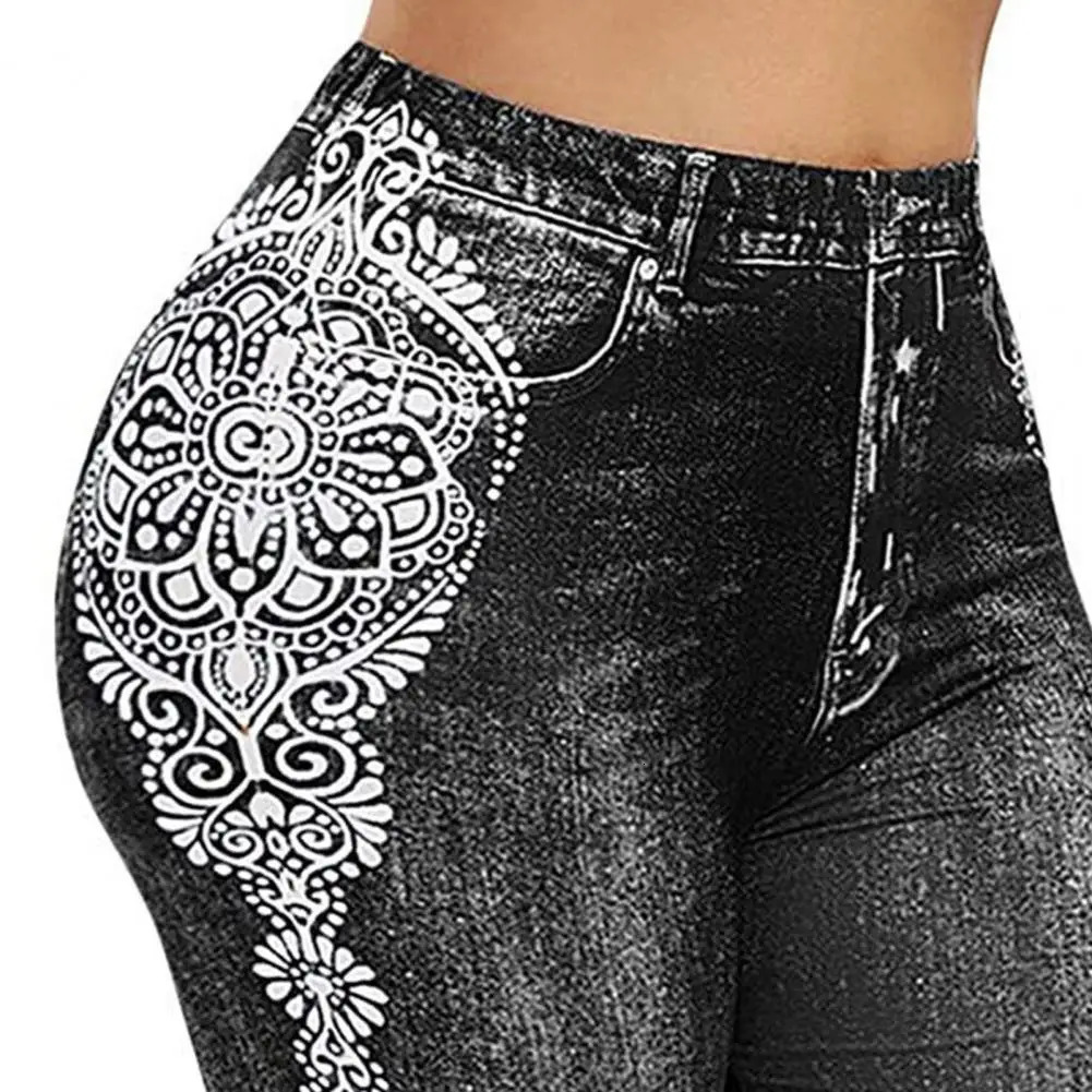 Womens Shorts High Elasticity Breathable High-waisted Sweat-absorbing Summer Printed Sports Bottoms Shorts Female Clothing 250210