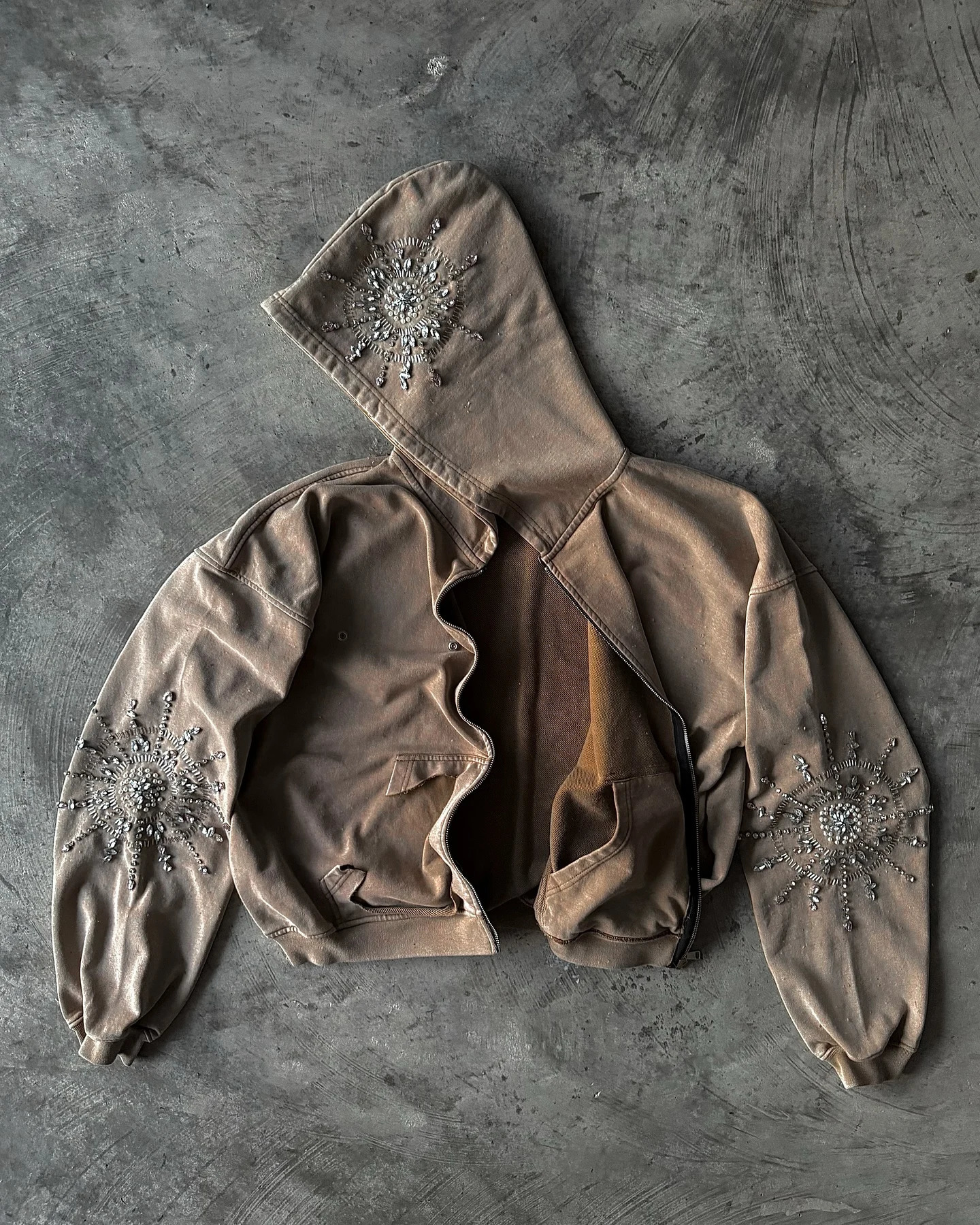 Retro Brown Rhinestone Element Gothic Hoodies Oversizeds Zip Up Distressed Sweatshirts for Men Simplicity Gothic Hoodies 250213