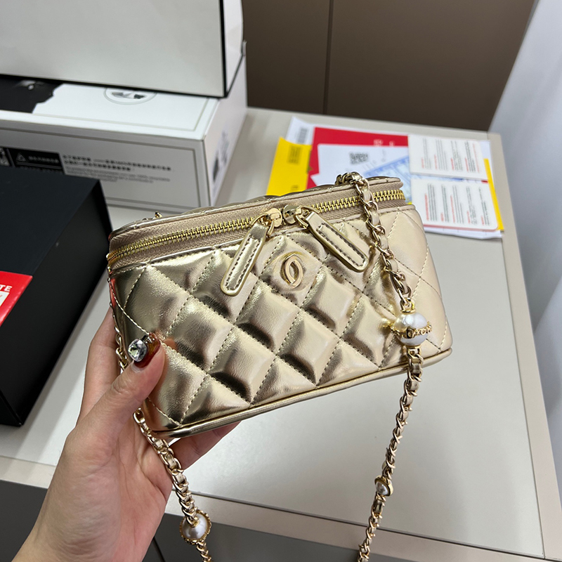 Pearl Ball Chain Makeup Bag Diamond Check Oil Wax Leather Gold Hardware Metal Buckle Womens Designer Shoulder Bag Pearl Gold Ball Chain Crossbody Bag Co Purse 17x10cm