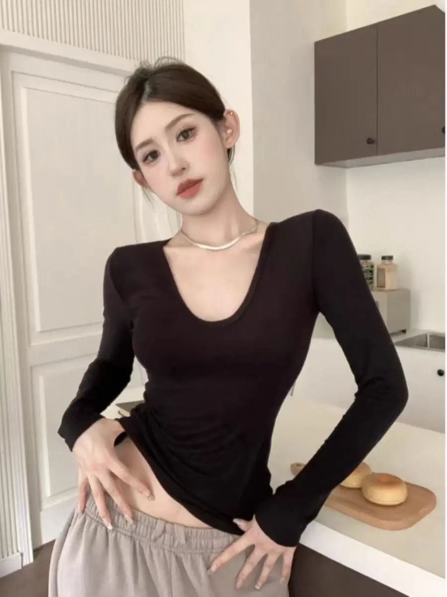 Women Tshirt Solid Thermal Underwear Long Sleeve Casual Autumn Winter U Neck Sexy Slim Thin Velvet Heating Fiber Cropped Tops 250211