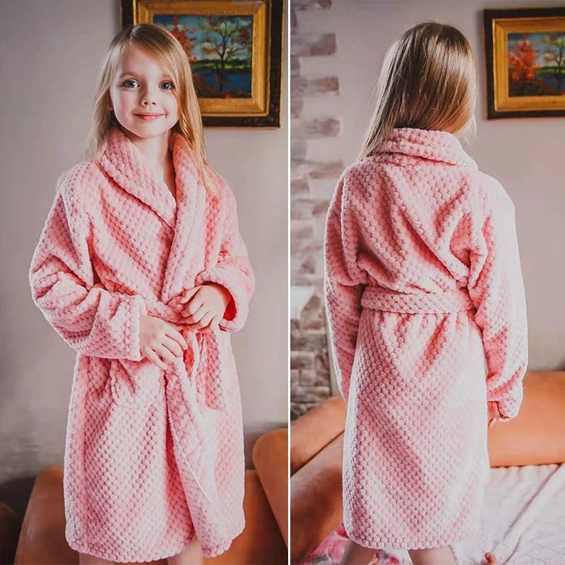 Soft Children Flannel Pajamas Autumn and Winter Pajamas for Girl Warm Kids Bathrobe Boy Sleepwear Family Matching Homewear 4-16Y 250208