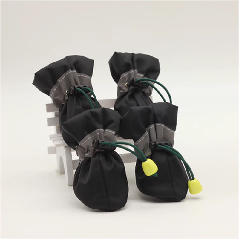 Dog Shoes for Winter, Dog Boots Paw Protectors, Fleece Warm Snow Booties for Puppy with Reflective Strip Waterproof Non-slip Rubber Sole for Small Med