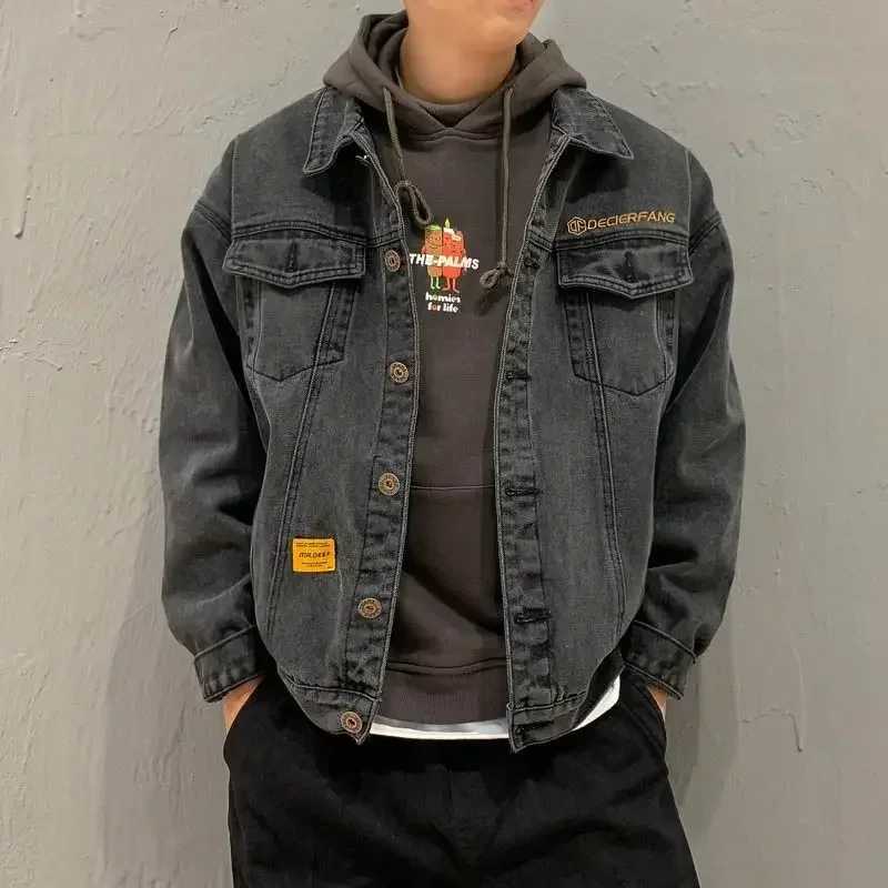 Black border embroidered denim jacket mens warm wool sheep denim jacket mens border blue wearing a casual G outfit X250213