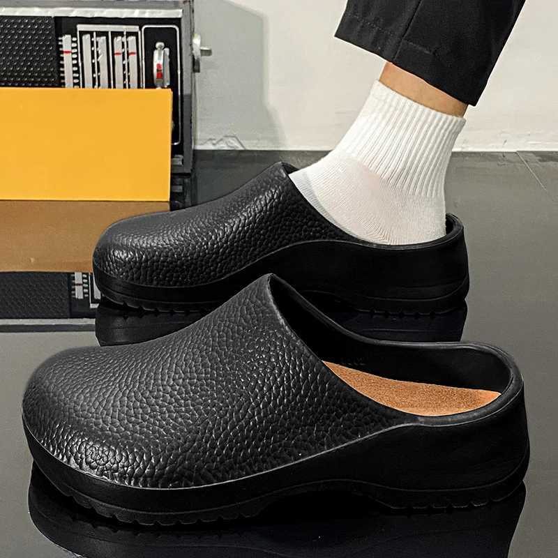 Mens Summer Slippers N-slip Oil-resistant Chef Shoes Kihen Shoes For Men Nurse Work Shoe Casual EVA Lightweight Soft s Y250213