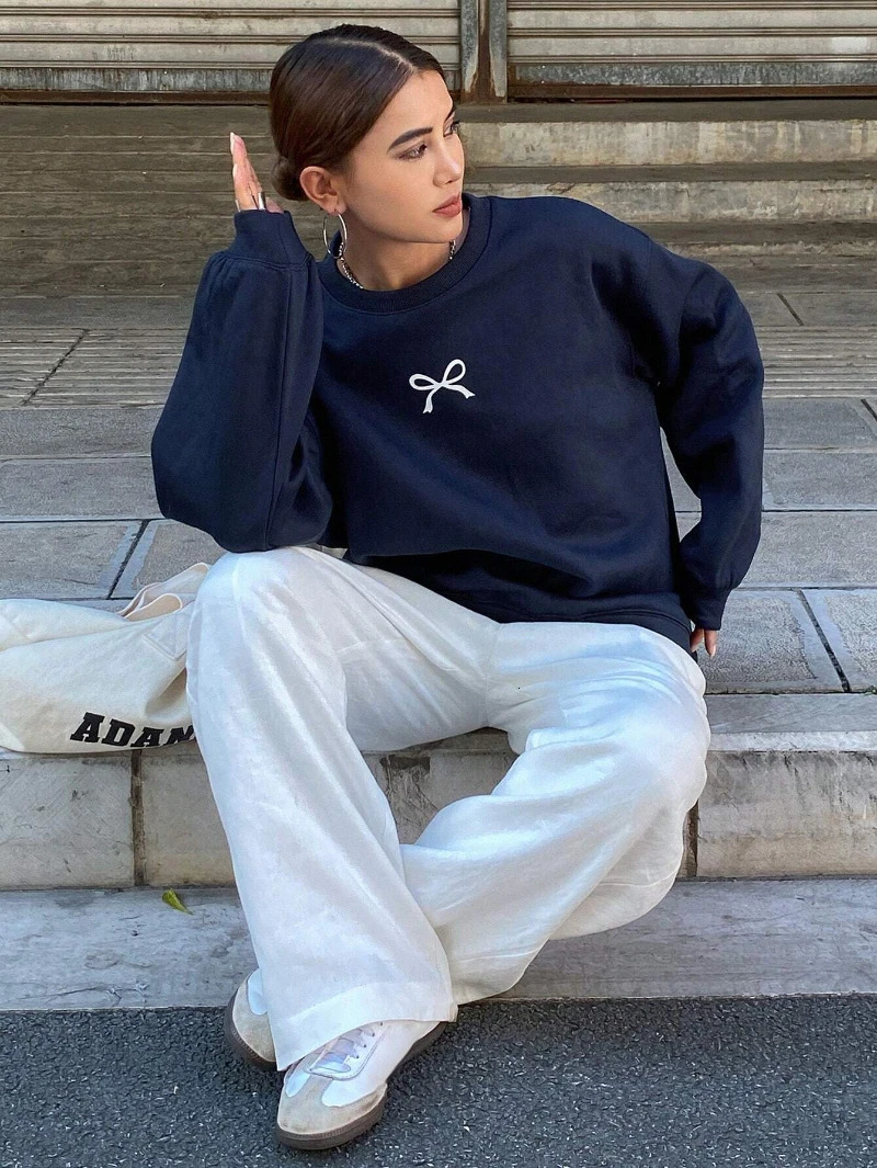 Casual Womens Sweatshirts Kawaii Bow Graphic Prints Pullover Comfortable Warm Oversize Hoodie Autumn Fleece Soft Female Clothes 250213
