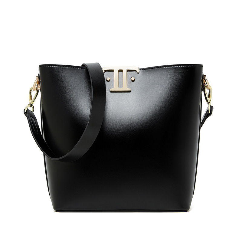 Bag New High-End Large Capacity Commuting Bucket Women's Niche Genuine Leather Armpit Bag, Stylish Single Shoulder Crossbody Bag