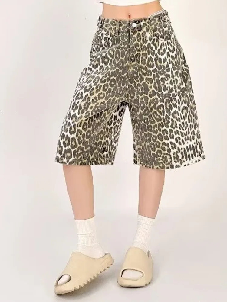 Summer Shorts Womens Trendy Leopard Print Loose And Casual Trend Versatile Short Pants And Womens Jeans 250210