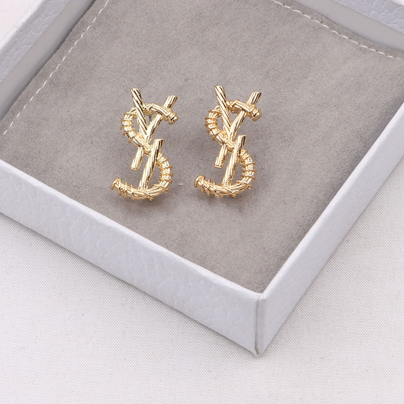 Letter earrings Brand Designer earrings women earrings titanium 18K Trend Luxury Gift Fashion Alloy Earrings Stud jewelry for wedding party