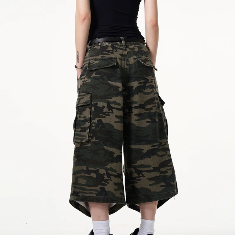 American Camouflage Women Baggy Cargo Shorts Pockets High Street Handsome Fashion Summer Vintage Hip Hop Casual Shopper 250210