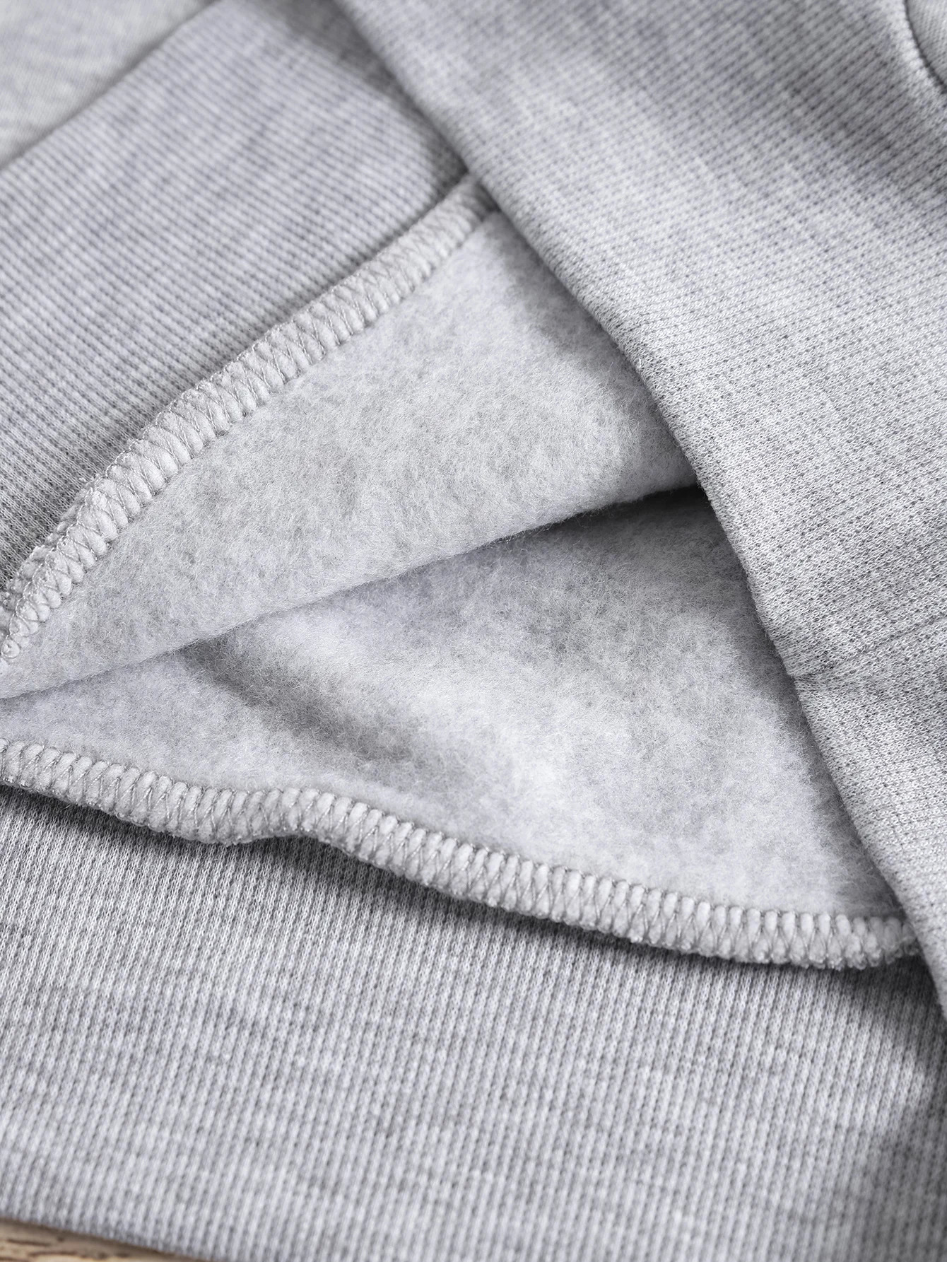 Women clothing hoodies Sexy lips print in hoodies sweatshirts clothes out door women clothes pullover street style 250213