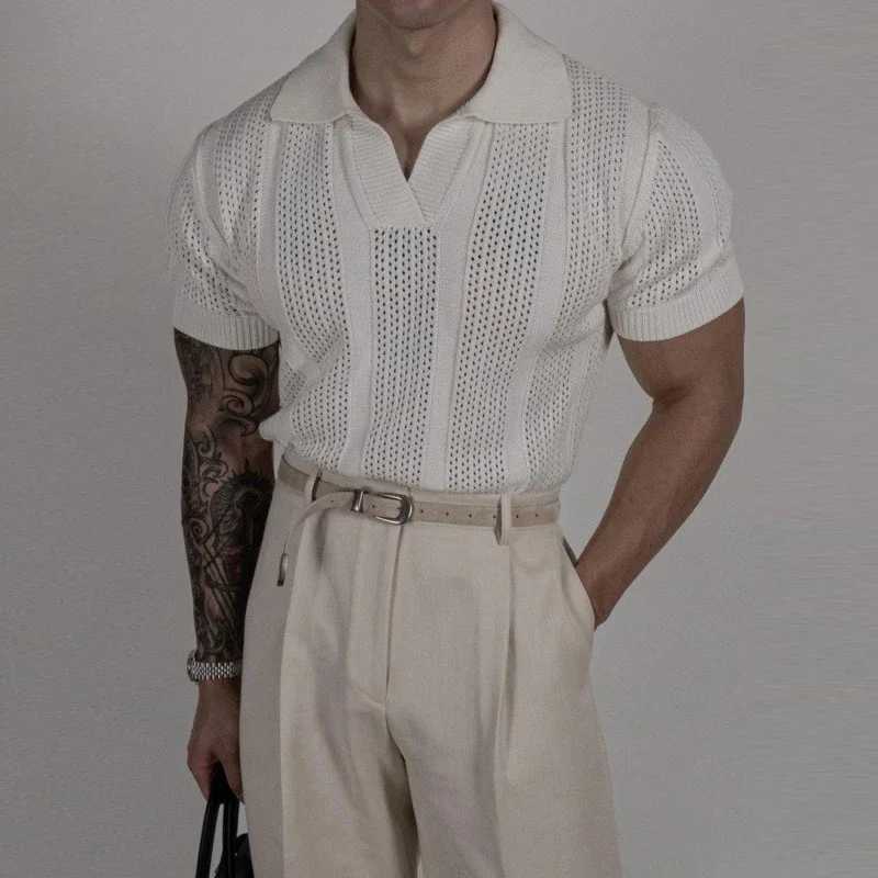 Retro ultra-thin knitted mens polo shirt casual short sleeved hollow mesh knitted mens polo shirt spring summer fashionable polo collar mens top X2502