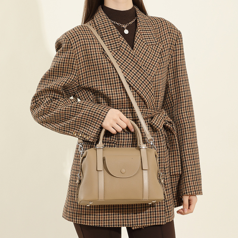 Bag Handbag New Women's Leather Handbag Versatile Fashion Shoulder Crossbody Commuting Bag