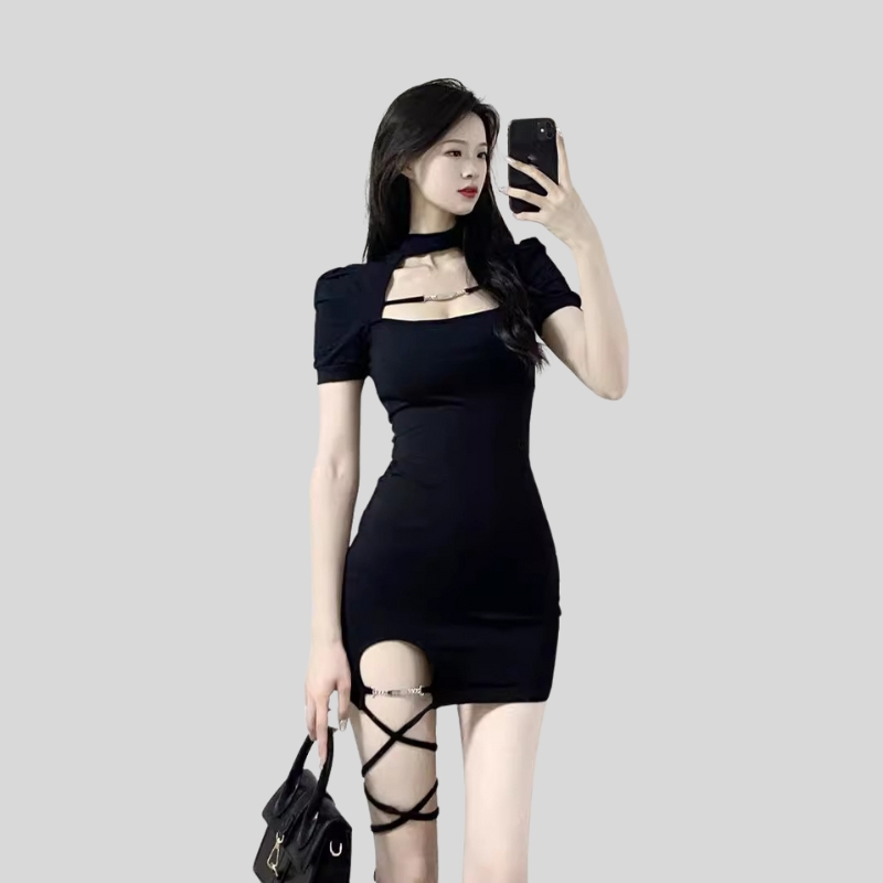 Neck strap Spice girl dress women's 2025 night show spring and summer new pure desire short-sleeved small man slim hip skirt