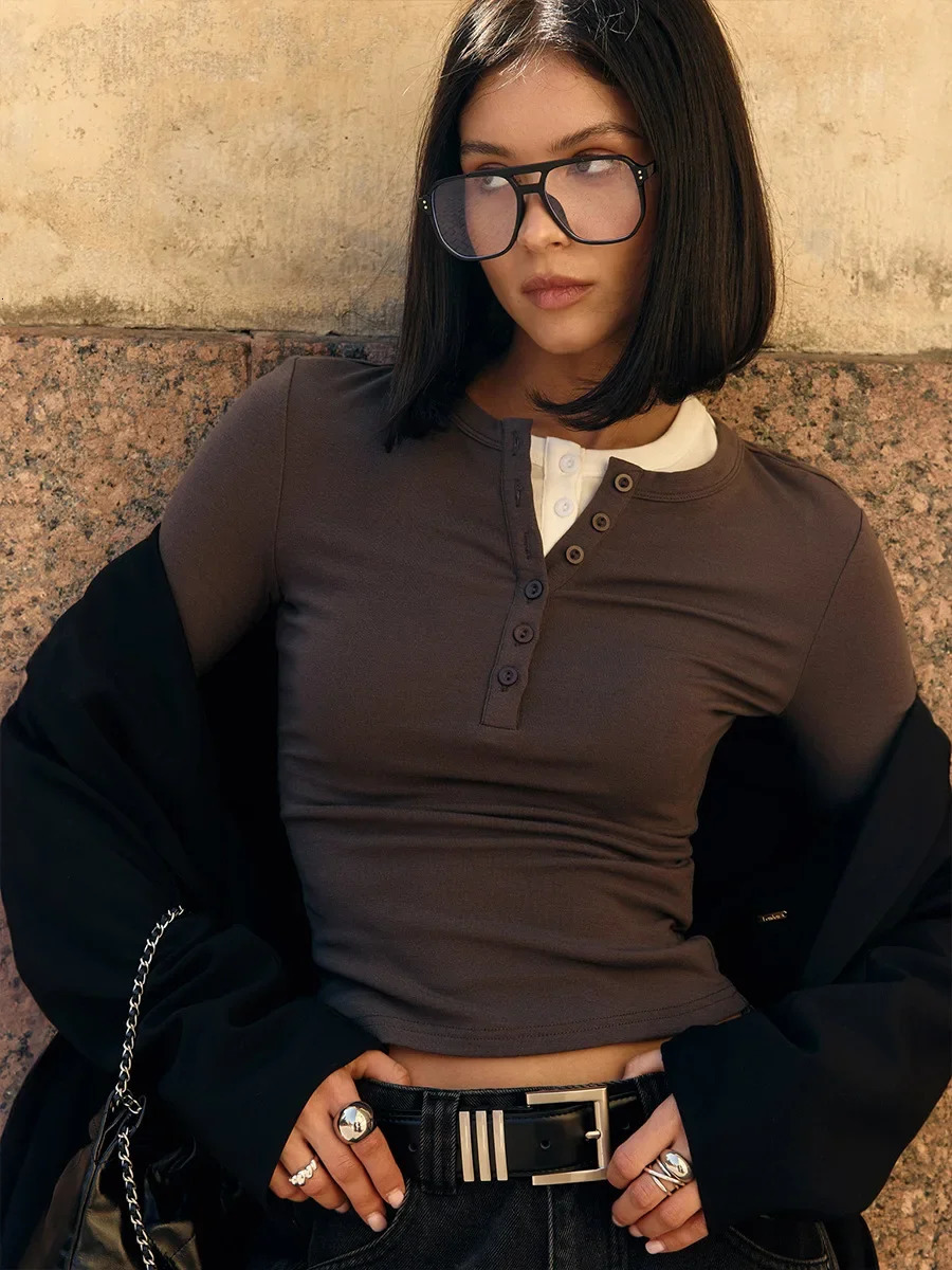 Bronladies Solid Color Slim Fit TShirt Womens Autumn Winter Versatile Casual Top Female Fashion ONeck Long Sleeved 250211