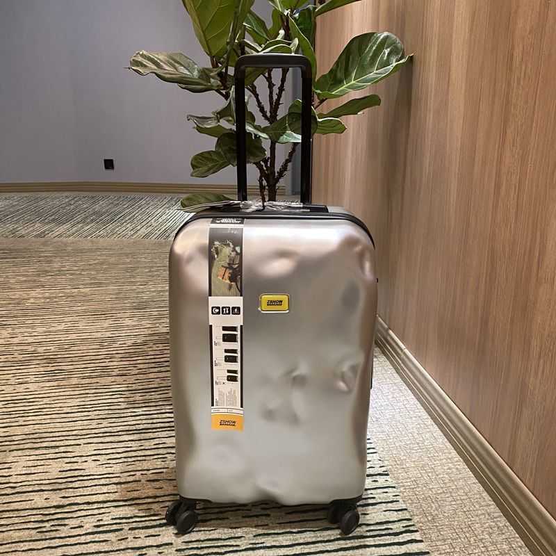 Suitcases Personalized trolley box Super light cute men's and women's luggage 20 inch universal wheel student luggage Q250213