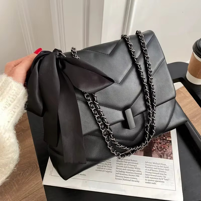 Autumn/Winter Simple And Fashionable Women's PU Leather Small Fragrance Style Single Shoulder Crossbody Chain Tote Square Bag