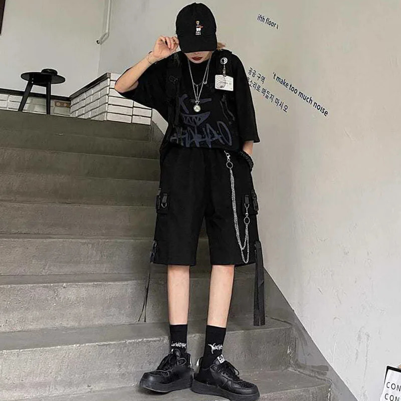 Casual Loose Cargo Shorts Women Harajuku Hip Hop Punk Large Pocket Wide Leg Shorts Fashion Chain High Waist Joggers Short Pants 250210