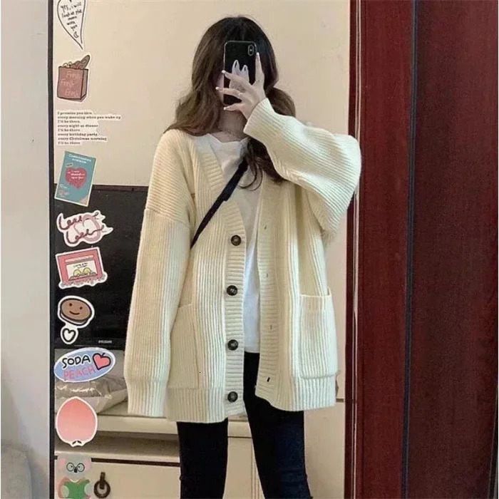 Womens V-Neck Knitted Cardigan Thickened Casual Sweater Long Sleeve Elegant Fit Loose Middle Age Jacket 250213