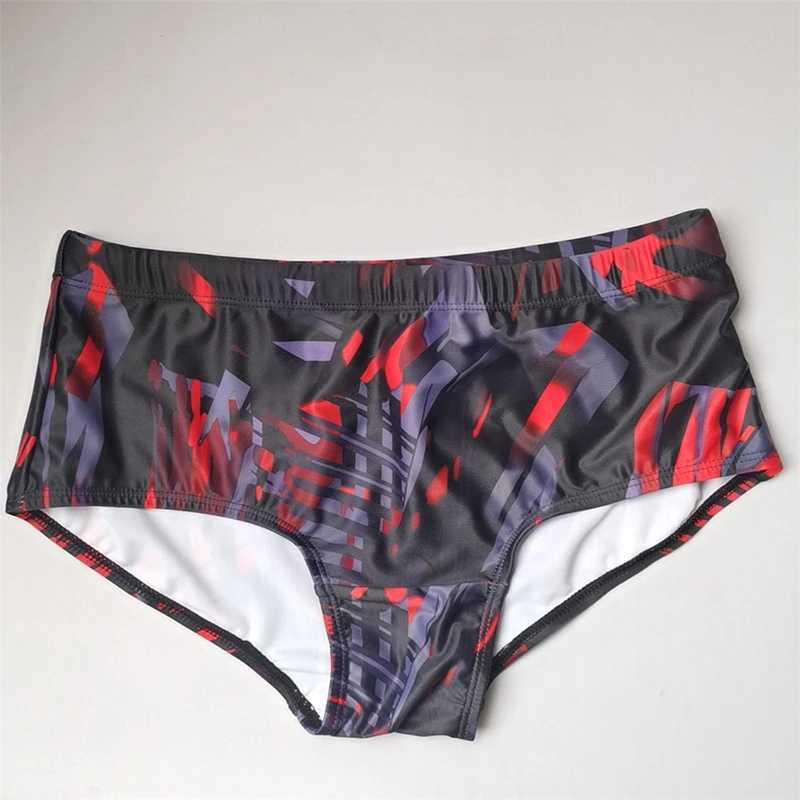 New Printed Men With Cup Shorts Racing Beach Hot Swimwear Breathable Fashion Mens Swimming Trunks Z260314