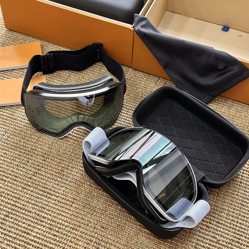 2025 Designer Ski G… - image