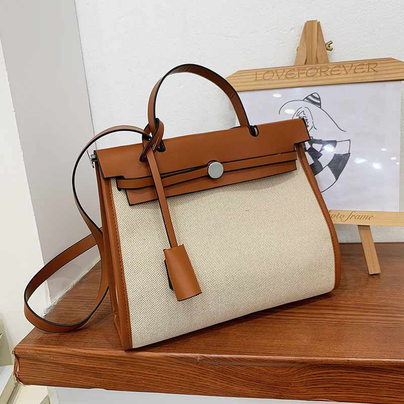 Free shipping 2025 designer Shoulder Bags For womans ladies flap fashion casual square bag handbag women crossbody tote bag