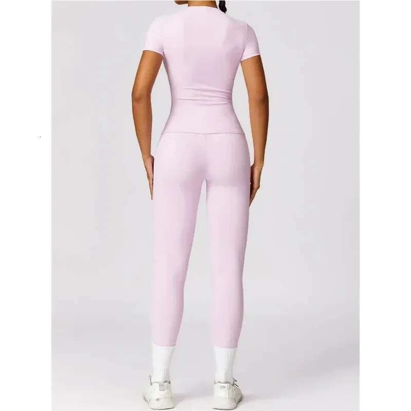 Seamless Yoga Set Women Pink Short Sleeve Top with High Waist Leggings Two Piece Workout Clothes Sports Fiess Gym Sets