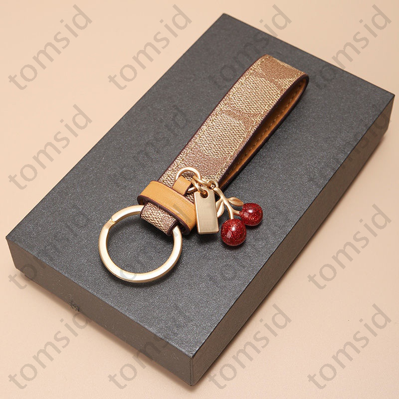 Luxury Keychain Lovely Tiny Cherry Cute Cherry Key Ring For Women Charm Bag Holder Ornament Pendant Accessories Chains