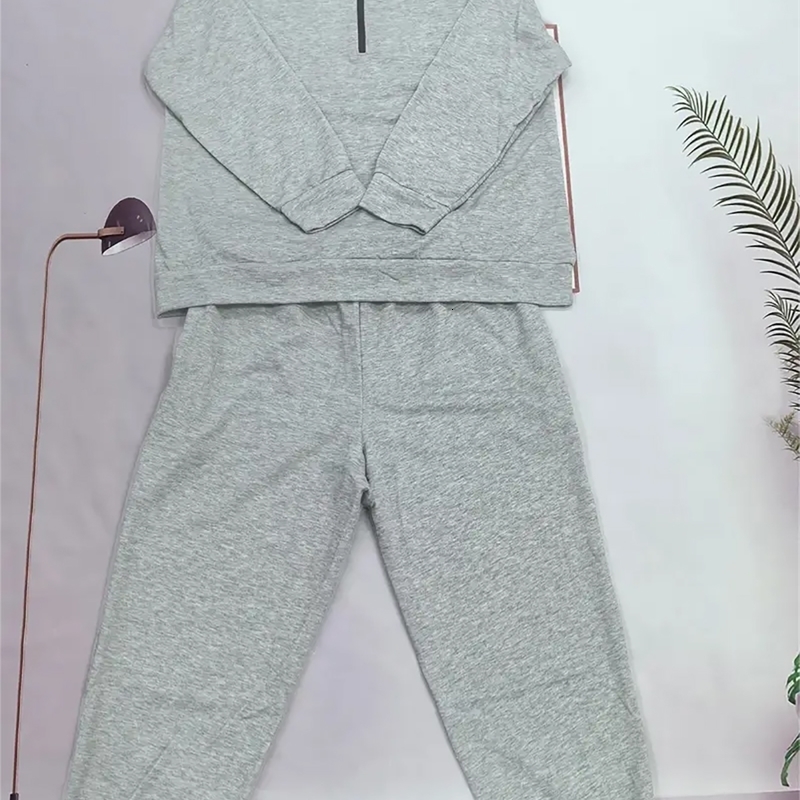 Womens Plus Size Casual Sporty Two Piece Set Pockets Turn Down Collar Zipper Long Sleeve Pullover Sweatshirt Winter Matching y250122