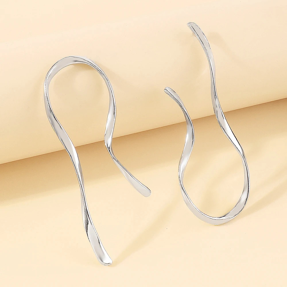 Exaggerated Irregular Line Large Pendant Earrings for Women Minimalism Asymmetric Distortion Personalized Accessories Fashion Jewelry 250210