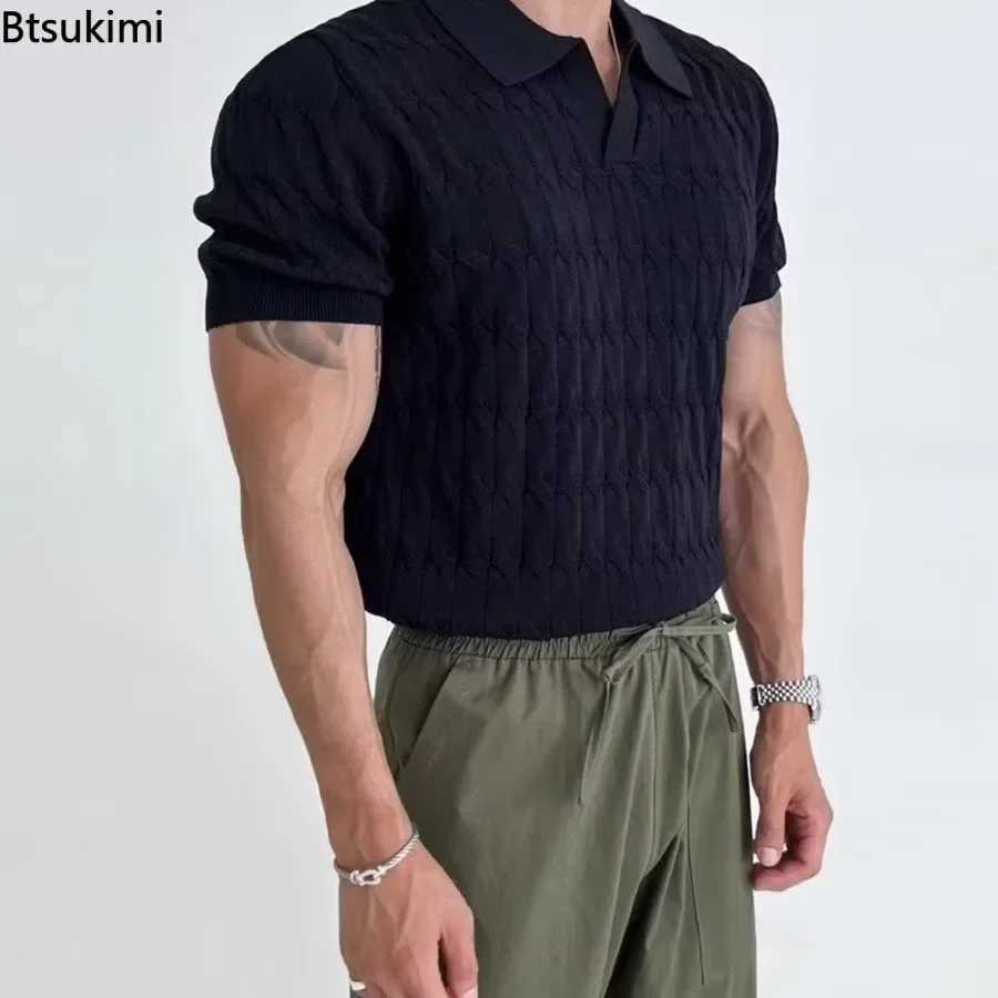 Summer Mens Jacquard Knitted Polo Shirts Stylish V-neck Short-sleeved Lapel Knit Pullover Tops Mens Business Casual Wear T-shirt X250213