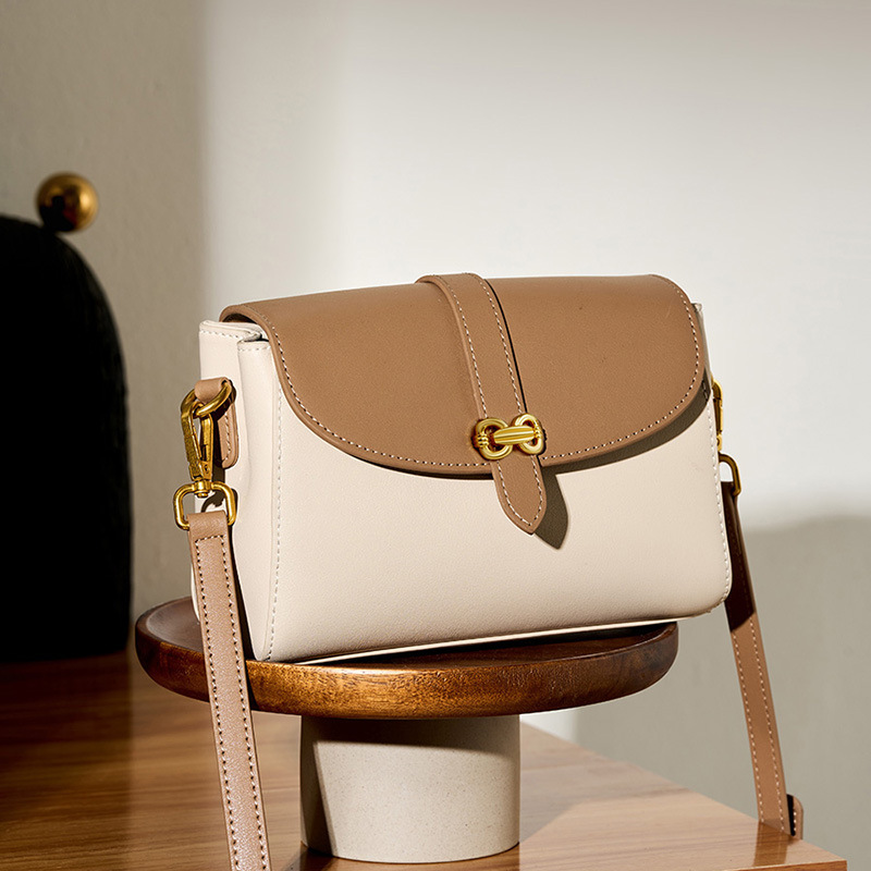 Bag 2024 New Crossbody High End Feel Summer Versatile One Shoulder Small Square Genuine Leather Women's Bag