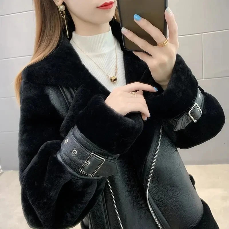 Oversized 5XL Lamb Leather Spliced Jacket Womens 2024 AutumnWinter Short Warm Coat Female Motorcycle Zipper Outwear Tops 250113