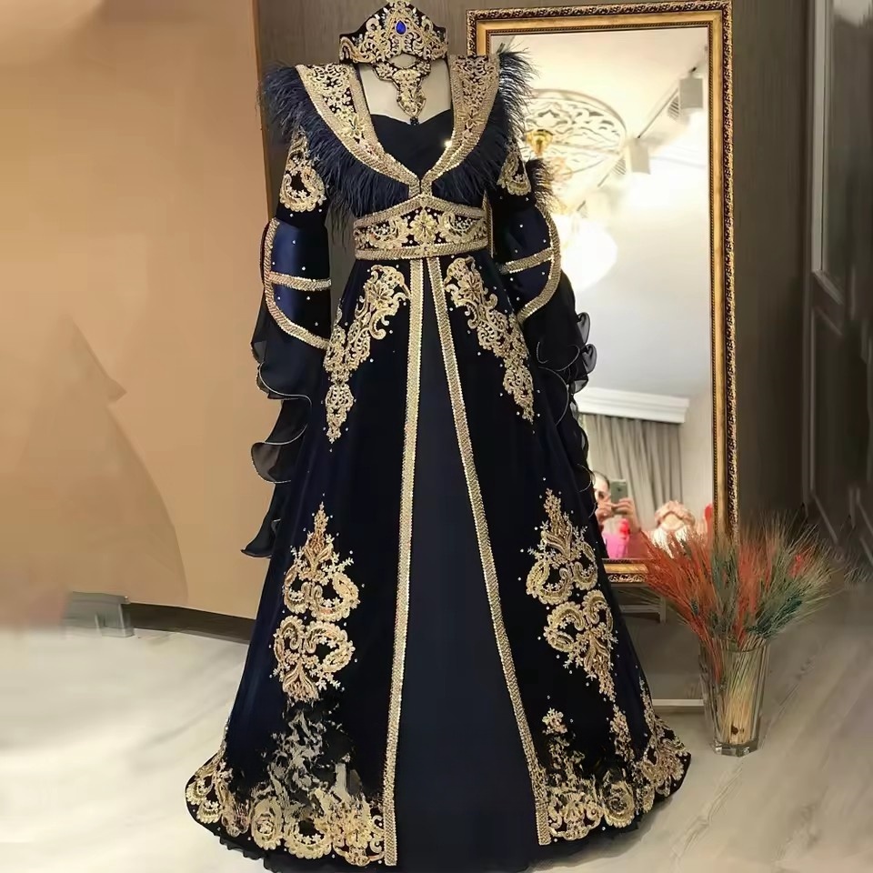 Green Veet Evening Dress With Lace Appliques - Long Sleeve, Bespoke, Saudi Arabia