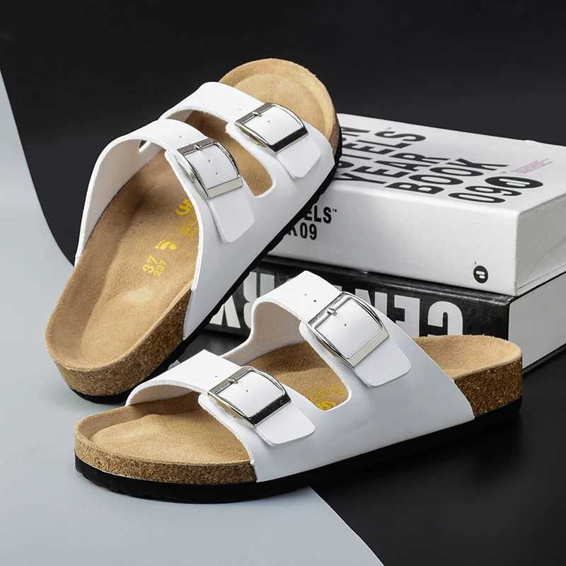 Mens Sandals Summer Leather Mens Sandals Wen Slippers Non-Slip Outdoor Beach Casual Shoes Hbre Durable Luxury Shoes Y250301