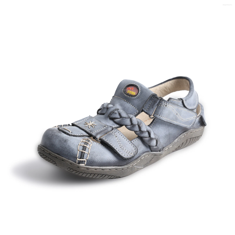 2025 S Fashion Designer Sandals Women S Braided Closed Toe Leather Sandal