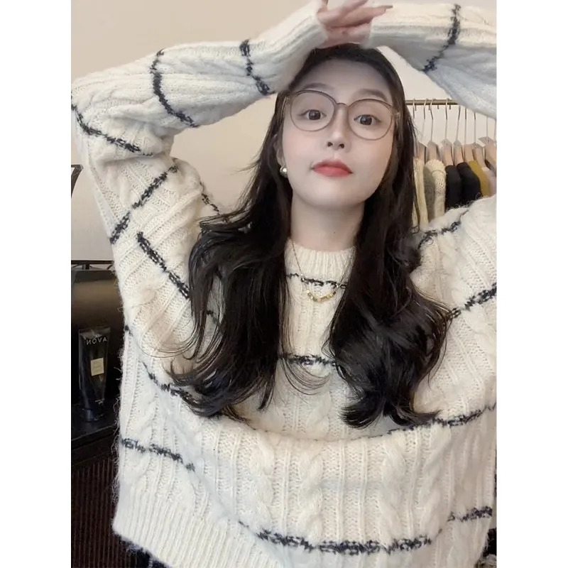 Preppy Style Patchwork Striped Sweater Women Autumn Solid Color Loose All-match Knitwear O-neck Long Sleeve Trend Knitting Tops 250208