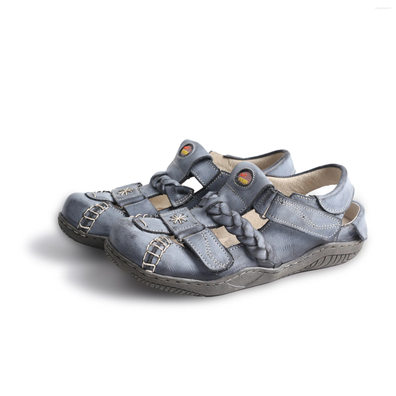 2025 S Fashion Designer Sandals Women S Braided Closed Toe Leather Sandal