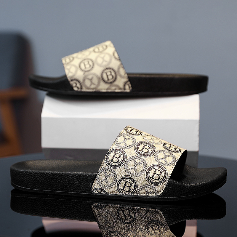 free shipping designer Slippers new 2025 summer breathable and comfortable Sport sandals Casual Scuffs for man brown