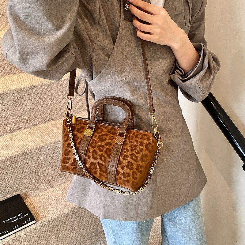 Free shipping 2025 new designer Shoulder Bags For womans ladies female flap leopard print fashion square handbag women crossbody bag